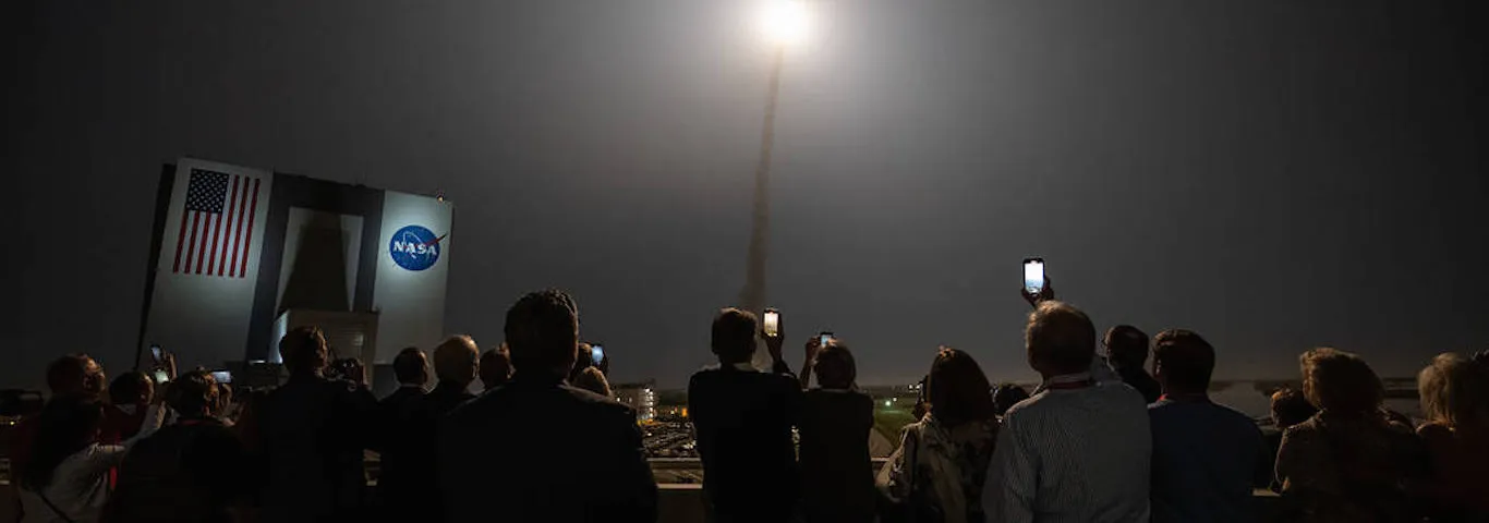 Artemis launch returns U.S. to the moon - Jolliff interview on PRI/The World